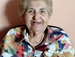 Saludos a su Familia, un profesor muy querido y dedicado a sus alumnos. Mi  más sentido pésame, parte de nuestro grandes profesores de la Escuela 13