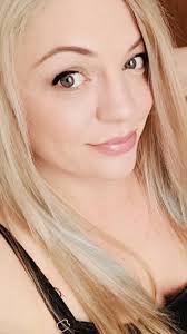 Happy Birthday to my beautiful daughter n law Sara Florence have an amazing  day! Thank you for all you bring to our family !