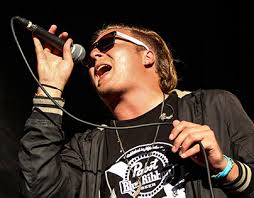 Apollo Touching Lives Projects :: Photos, videos, logos, illustrations and  branding :: Behance