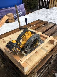 Gabarit Tres Utile Pour Gagner En Precision Travail Du Bois Gabarit Travail Du Bois Bricolage Bois