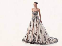 Volete uscire dai soliti colori? Abiti Da Sposa Colorati Michela Spose Atelier Ivrea