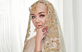 Malam berinai of sara ashiqa & edriey ong venue: Mira Filzah Tidak Adakan Malam Berinai