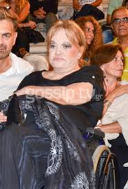 Mary chronopoulou is a greek actress. Spania Dhmosia E3odos Gia Th Mairh Xronopoyloy Deite Thn Sta 85 Ths Se Synaylia Sto Hrwdeio Gossip Tv Gr