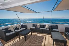 34 Luxury Yacht Decks Bow Flybridge And Rear Deck Photos