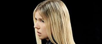 Sara Simms's Instagram, Twitter & Facebook