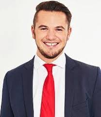 Martin Windisch's Instagram, Twitter & Facebook