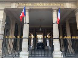 (droit) assemblée chargée d'assurer la primauté de la constitution. La Qpc Question Prioritaire De Constitutionnalite A 10 Ans