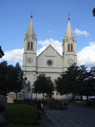 Segundo o instituto nacional de meteorologia (inmet), desde 1931 a menor temperatura registrada em curitiba foi de −5,4 °c em 2 de setembro de 1972 e a maior atingiu 35,5 °c em 2 de outubro de 2020, superando o recorde de 17 de novembro de 1985, quando a máxima foi de 35,2 °c. Campo Largo Parana Wikipedia A Enciclopedia Livre