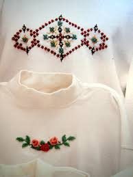 Beads, Sweats & T's With Waste Canvas by Bea and Chris Vintage Beaded Cross  Stitch Waste Canvas Pattern Leaflet 1992