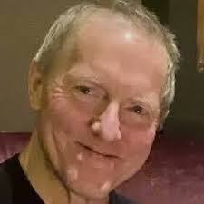 Russell Kott's Instagram, Twitter & Facebook