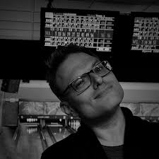 He has the stanky leg bowling slide technique and all….! When did he learn  that? 🤯 So bowling is not my ministry BUT it was a fun day with the  Detroit Family