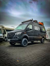 The tab teardrop camper trailer is the iconic teardrop that sets the trend for all others to follow. Hunter Edition Reisemobil Wohnmobil Sprinter Allrad Wohnmobil