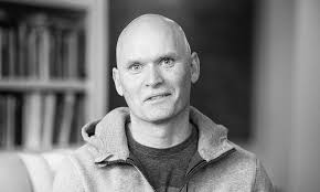 Vencedor do Pulitzer 2015 relata experiência de viver com a família na  Itália