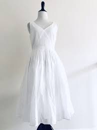 J Crew Cecelia White Dress Size 6 Cotton V Neck Sleeveless Fit Flare Midi Pleats Jcrew Wedding Dresses White Dress Fit Flare