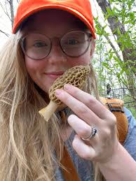 Not really edible but, my daughter crocheted a little Fun-Guy and thought  you would enjoy seeing them 🍄😁