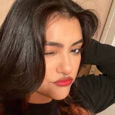 Karina Murillo💛 (KarinaMurillo_3@)