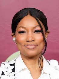 Kicking off Golden Globes weekend @spotify @hollywoodreporter  @glambynatalie the highlight the icon @chakakhan