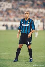 El inter de milán (oficialmente en italiano football club internazionale milano s.p.a.), también conocido como internazionale (en español, internacional) y más conocido en su país como inter, es un club de fútbol de italia con sede en la ciudad de milán, capital de la región de lombardía. Fotografia Ronaldo Inter Milan Leer Buy Old Football Postcards At Todocoleccion 169874148