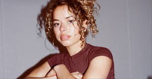 Nilüfer Yanya shares new song “Like I Say (I runaway)”