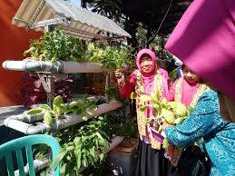 Home » contoh naskah » contoh naskah sambutan ketua pertemuan rutin pkk. Tp Pkk Kelurahan Kecapi Sambut Tim Penilai Lomba 10 Program Pkk Kecamatan Harjamukti