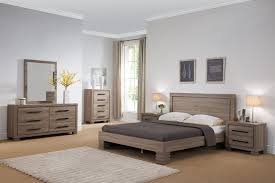 For your guest room or the master, a queen bedroom set might be the perfect choice for you! Queen Size Bedroom Design
