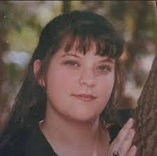 Darcie Bell's Instagram, Twitter & Facebook