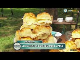 Sacramentos Caseros Rellenos De Jamon Y Queso Recetas Cocineros Argentinos Jamon Y Queso Recetas Argentinas Panecillos Hechos En Casa
