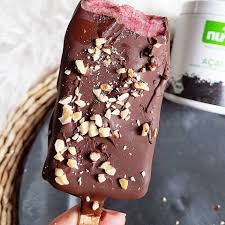 Epingle Sur Glaces