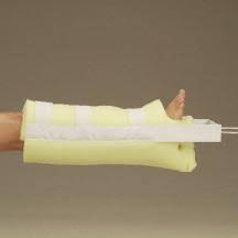Universal buck s traction boot the universal buck s traction boot is constructed of a durable foam pocket to cradle foot and lower leg. Deroyal Universal Bucks Traction Boot From Avera Home Medical Equipment