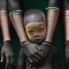 Simak pemaparan kompastekno sebagaimana dirangkum dari daftar startup unicorn dunia pada the global unicorn club. Pin Van Riedel Reinhard Op Bangles Prachtige Kinderen Wereldculturen Fotografie Ideeen