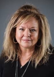 Karen Benally's Instagram, Twitter & Facebook