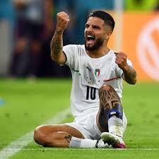 Ssc napoli'nin akademisinin bir ütünü olan insigne, mazzari tarafından altyapısından geldiği takımda. Potential Destinations For Lorenzo Insigne Ranked