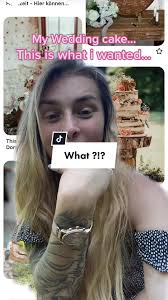 Cake Fail at Wedding