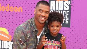 Najczęstszy materiał w kids russell wilson to tworzywo sztuczne. Russell Wilson Files For Divorce Nfl Qb Ashton Meems Split Up Hollywood Life