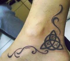 See full list on irelandbeforeyoudie.com Celtic Trinity Knot Tattoo Wrist Novocom Top