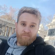 Douglas Francisco Linarez Lobaton