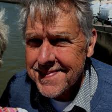 nooneoutpremiersthehut