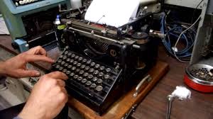 Macchina da scrivere olivetti m40 a prezzi scontati e in offerta. Test Olivetti M1 Macchina Per Scrivere Del 1915 Youtube
