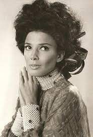 Finalmente, el elenco principal de la película fue conformado por rita cortese, graciela borges, carolina fal y evangelina salazar. Graciela Borges Wikipedia La Enciclopedia Libre