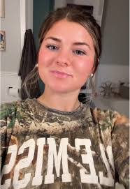 Laney Williams's Instagram, Twitter & Facebook