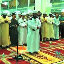 Ia menjadi pusat ibadat bagi masyarakat setempat. Imam Of Iium From Bangladesh Suroh Al Qiyamah Ustaz Mohammad Jainul Abedeen At Iium Main Masjid In Subuh Prayer 23rd October 2019 By Moá¸¥ammad Jainul á¾±beden