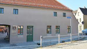 Besteht seit november 2000 und ist seitdem in ihrem bekanntheitsgrad und schülerumfang stetig gewachsen. Beratungscenter Grossraschen Vr Bank Lausitz Eg