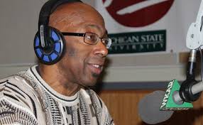 Obituary: WKAR's Legendary Sports Host, Earle Robinson