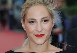 Marilou berry est une actrice, réalisatrice, dialoguiste française. Photo Marilou Berry Poste Un Adorable Cliche Avec Son Bebe Sur Instagram Voici