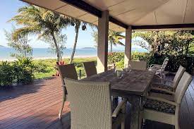 Mission Beach Absolute Beachfront Holiday Homes 2 Reid Road Mission Beach Holiday Accommodation Australia