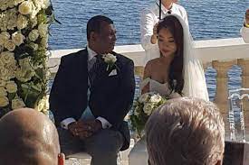 Are you curious to know what tony fernandes' wife looks like? Airasia Chief Tony Fernandes Weds Korean Girlfriend In France Asia News Top Stories The Straits Times