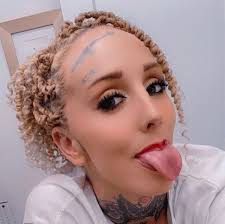 WhiteGuh Bree (@brianna.parole) • Facebook