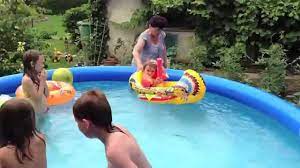 Related to bazen rajce koupani. Plny Bazen Deti 6 7 2013 Youtube