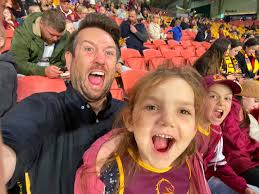 Actual footage of me and some of The Dowlings at me first Broncos game! Up  the Doggies! Go Alan Border! #Bronxnation @brisbanebroncos