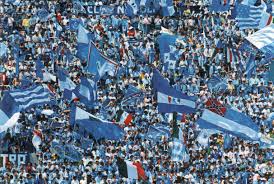 In 2018 the society announced that the team had over 35 million supporters worldwide and 120 million. Tifoseria Della Societa Sportiva Calcio Napoli Wikipedia